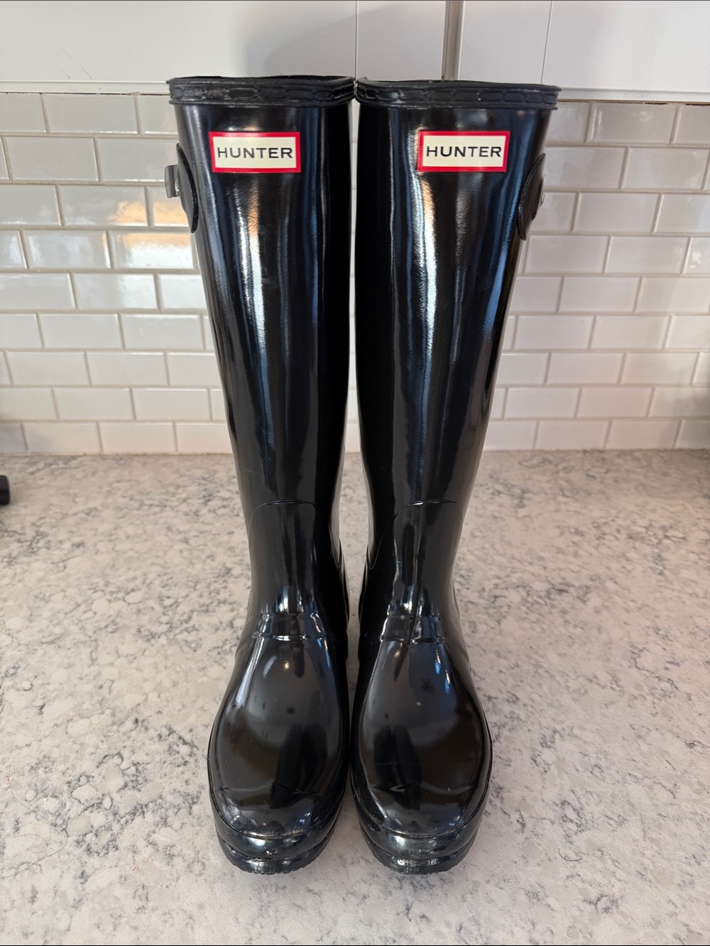 Like new Hunter Original Tall Black Gloss Rain Boots sz 9